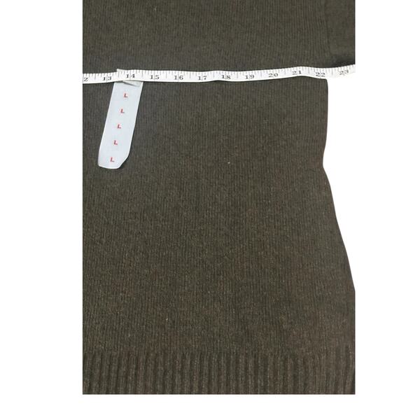 Army Green Oversized turtleneck Sweater- NEW WITH TAGS cotton blend comfy - Picture 3 of 3